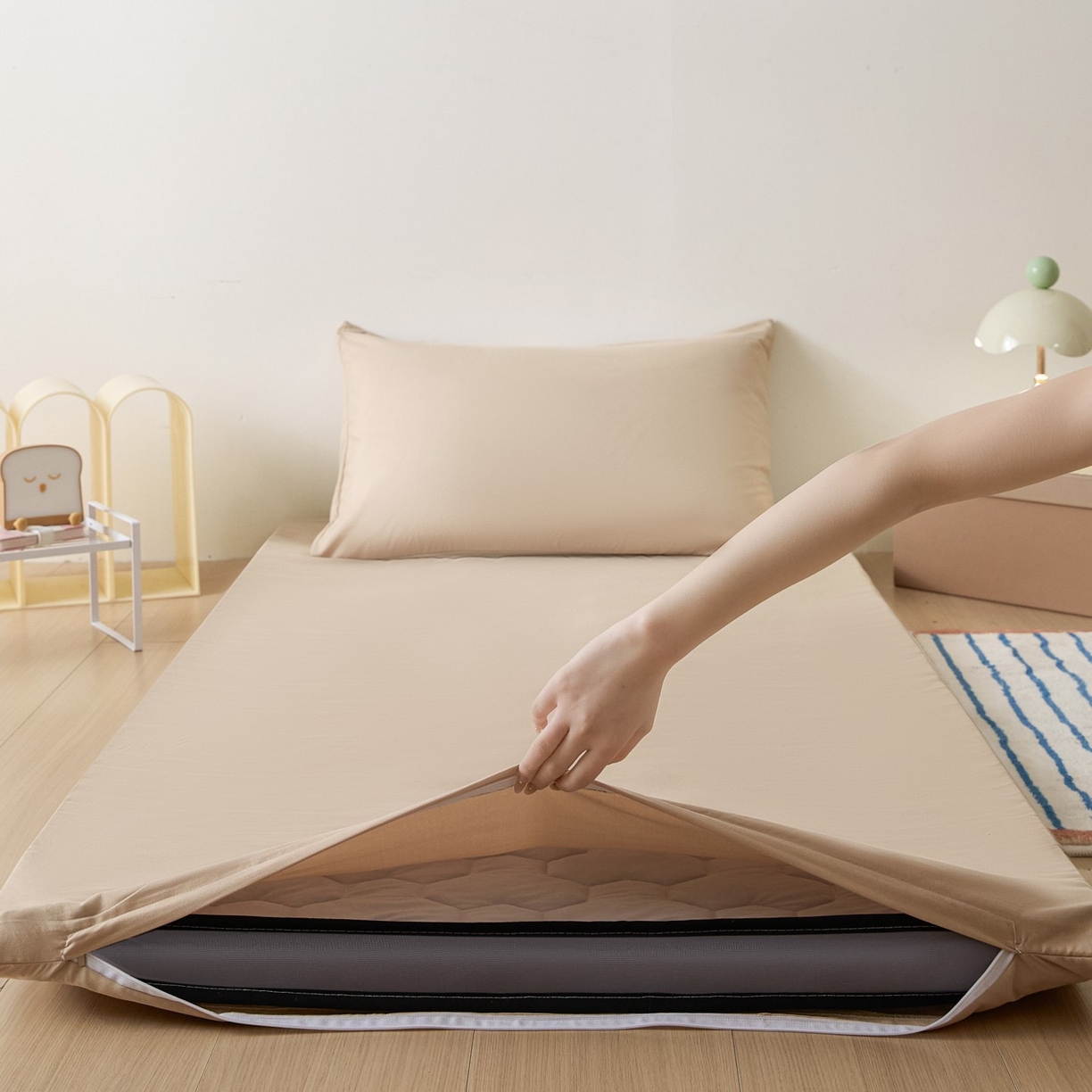 梵克保罗 2026新款亲肤舒适简约款学生床床垫套 卡其