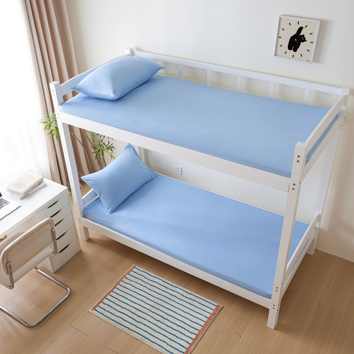 91家纺网 家纺一手货源 找家纺 梵克保罗 2026新款亲肤舒适简约款学生床床垫套 蓝色