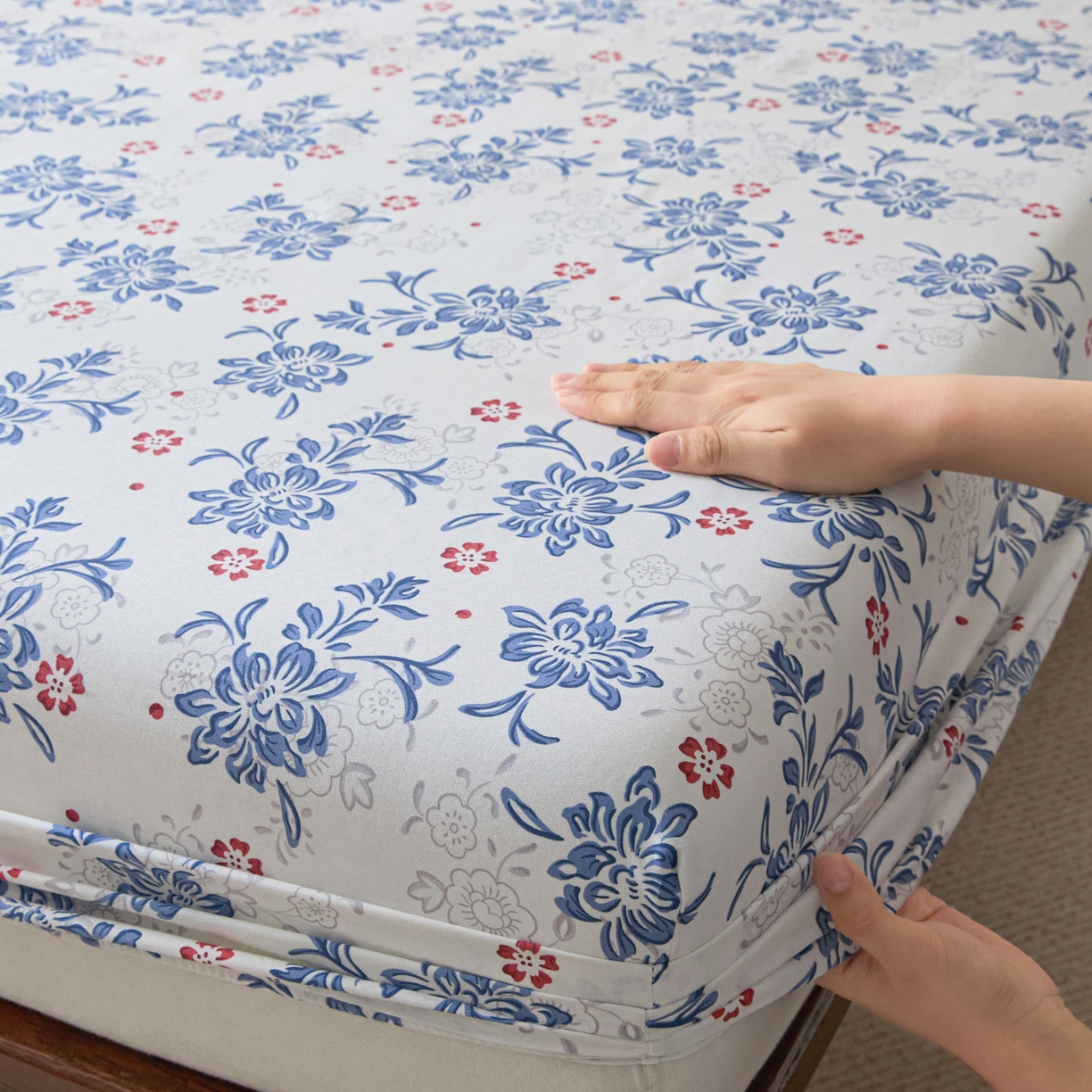 91家纺网 家纺一手货源 找家纺 梵克保罗 2026新款全棉专版花型青花瓷系列单品床笠 釉知春