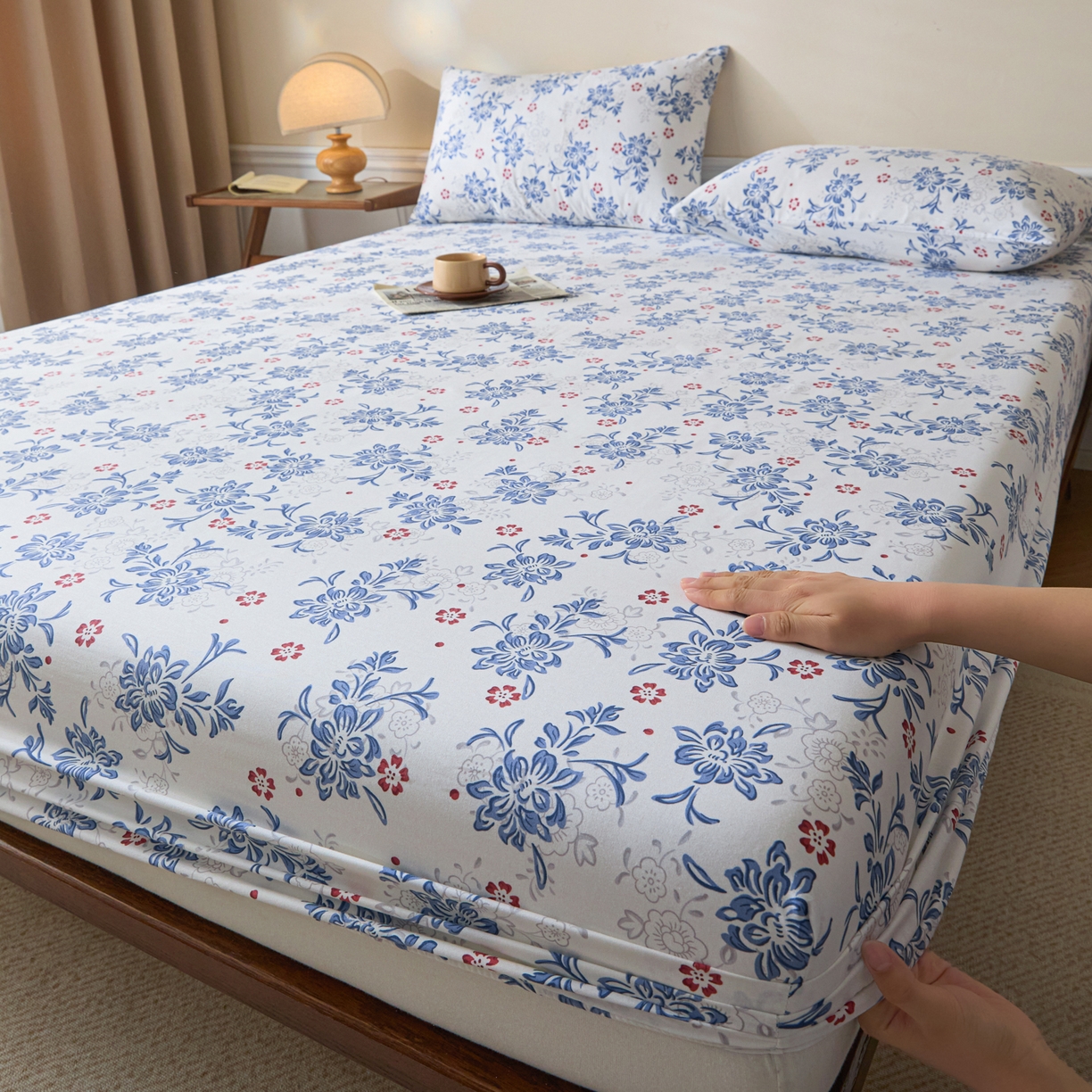 91家纺网 家纺一手货源 找家纺 梵克保罗 2026新款全棉专版花型青花瓷系列单品床笠 釉知春