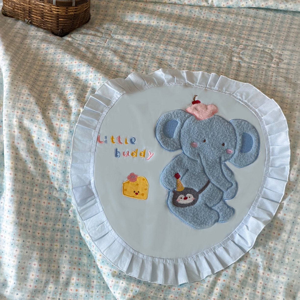 91家纺网 家纺一手货源 找家纺 喜多兔儿童家纺 2026新款A类全棉双层纱贴布绣夏被夏凉被空调被 蓝色艾斯小象宝