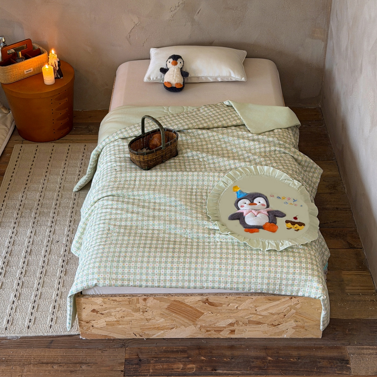 91家纺网 家纺一手货源 找家纺 喜多兔儿童家纺 2026新款A类全棉双层纱贴布绣夏被夏凉被空调被 绿色桑迪小企鹅