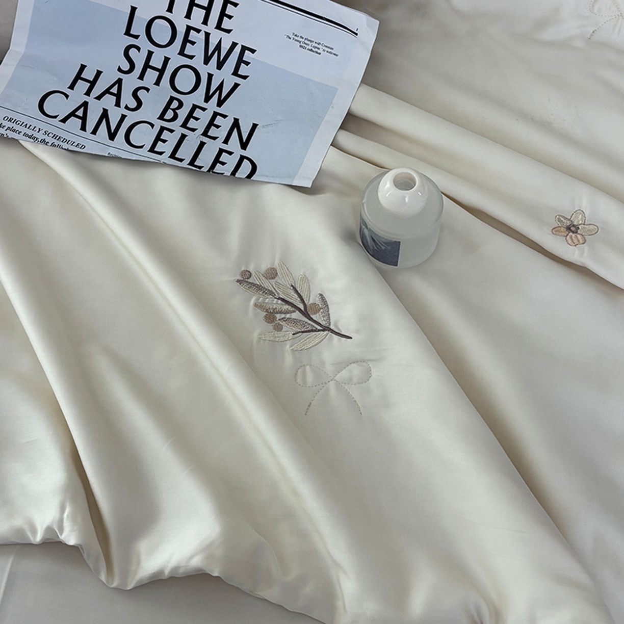 91家纺网 家纺一手货源 找家纺 波比可可 2026新款春夏凉感莱赛尔60支兰精天丝绣花夏被四件套 蝴蝶恋曲