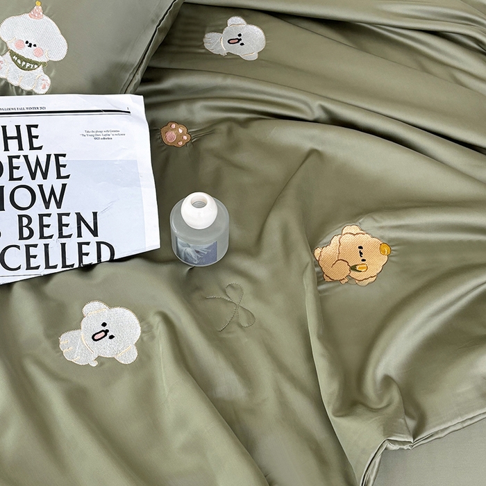 91家纺网 家纺一手货源 找家纺 波比可可 2026新款春夏凉感莱赛尔60支兰精天丝绣花夏被四件套 幸运小狗