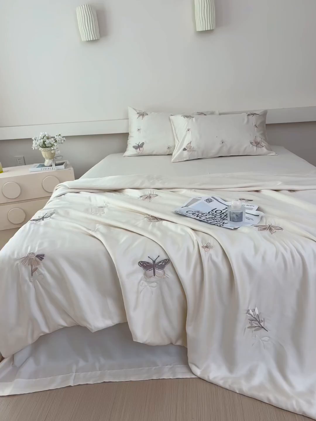 91家纺网 家纺一手货源 找家纺 波比可可 2026新款春夏凉感莱赛尔60支兰精天丝绣花夏被四件套 蝴蝶恋曲