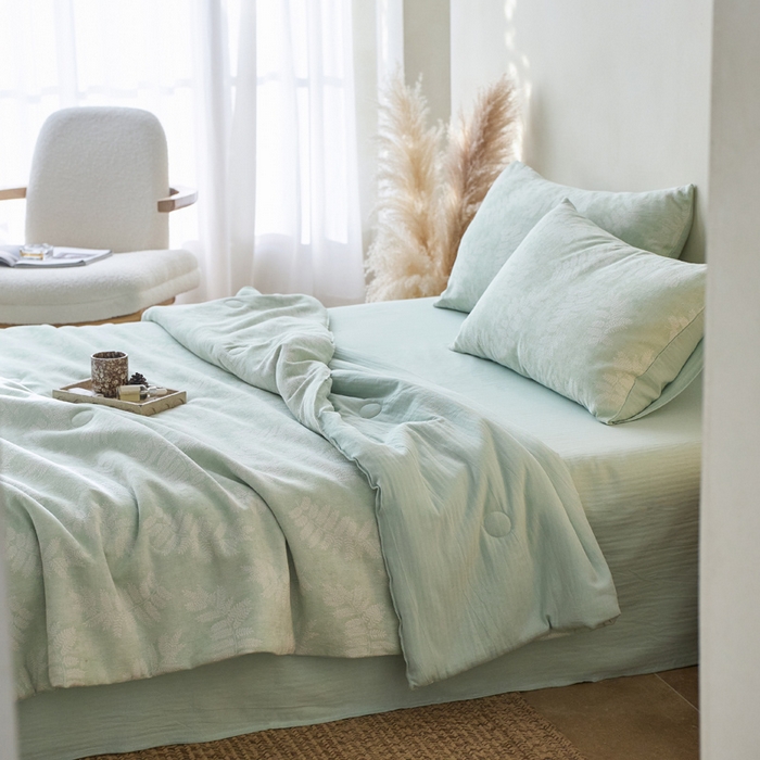 91家纺网 家纺一手货源 找家纺 如一 2026新款60S全棉色织提花三层纱夏被四件套-诗韵系列 诗韵绿