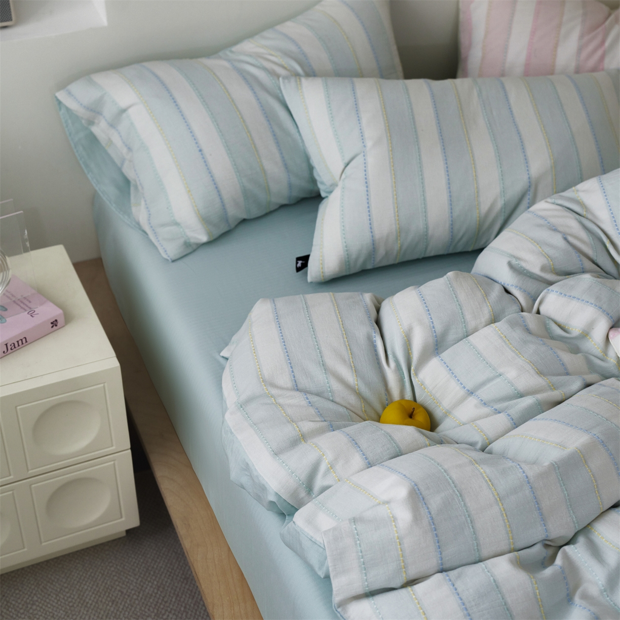 91家纺网 家纺一手货源 找家纺 安莱生活 2026年新款菊花纱缎染纱布全棉提花奶油布丁四件套 奶油布丁-淡蓝