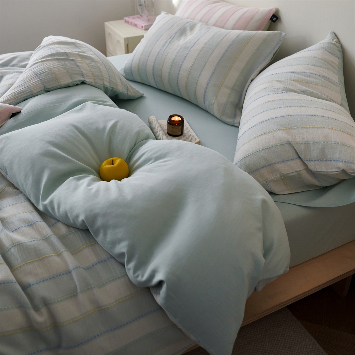 91家纺网 家纺一手货源 找家纺 安莱生活 2026年新款菊花纱缎染纱布全棉提花奶油布丁四件套 奶油布丁-淡蓝