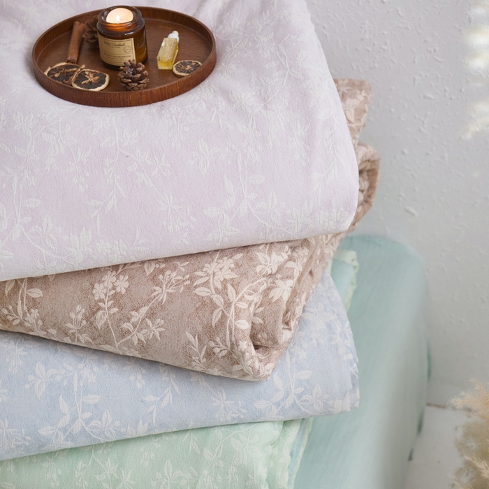 91家纺网 家纺一手货源 找家纺 如一 2026新款60S全棉色织提花三层纱夏被四件套叶蔓系列 组合