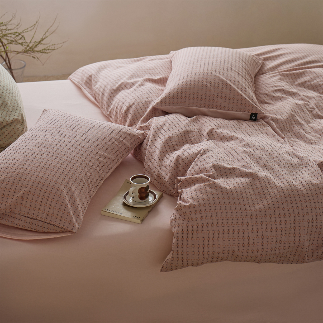 91家纺网 家纺一手货源 找家纺  安莱生活 2026年新款水洗棉提花松栗小禾四件套 松栗小禾-豆沙