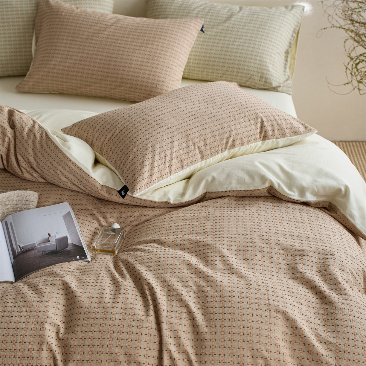 91家纺网 家纺一手货源 找家纺  安莱生活 2026年新款水洗棉提花松栗小禾四件套 松栗小禾-米黄