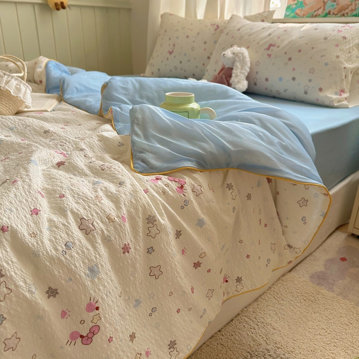 91家纺网 家纺一手货源 找家纺 几禾 2026新款泡芙纱单夏被夏凉被空调被-凉糖系列（凉而不冰的触感，清凉与柔软兼得） 凉糖-躲猫猫