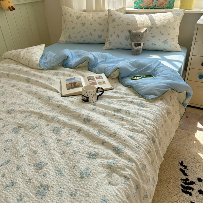 91家纺网 家纺一手货源 找家纺 几禾 2026新款泡芙纱单夏被夏凉被空调被-凉糖系列（凉而不冰的触感，清凉与柔软兼得） 凉糖-蓝雪草