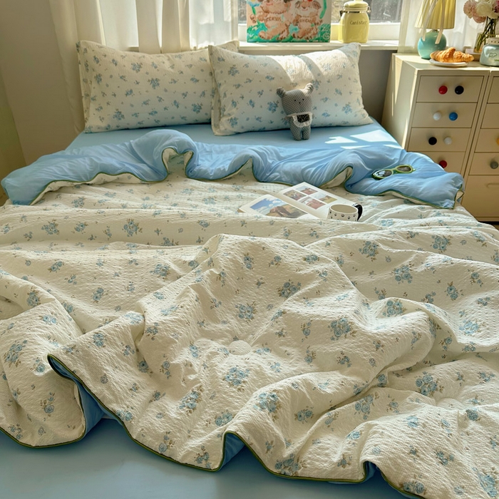 91家纺网 家纺一手货源 找家纺 几禾 2026新款泡芙纱单夏被夏凉被空调被-凉糖系列（凉而不冰的触感，清凉与柔软兼得） 凉糖-蓝雪草