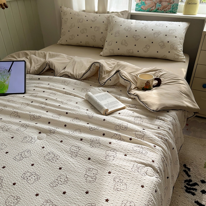 91家纺网 家纺一手货源 找家纺 几禾 2026新款泡芙纱单夏被夏凉被空调被-凉糖系列（凉而不冰的触感，清凉与柔软兼得） 凉糖-描线小猫 咖