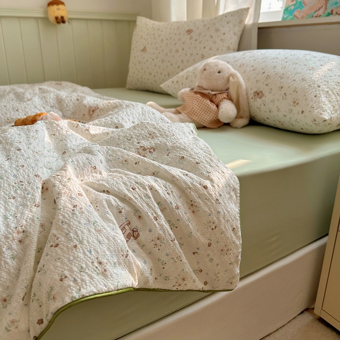 91家纺网 家纺一手货源 找家纺 几禾 2026新款泡芙纱单夏被夏凉被空调被-凉糖系列（凉而不冰的触感，清凉与柔软兼得） 凉糖-木马小花团