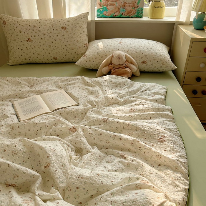 91家纺网 家纺一手货源 找家纺 几禾 2026新款泡芙纱单夏被夏凉被空调被-凉糖系列（凉而不冰的触感，清凉与柔软兼得） 凉糖-木马小花团