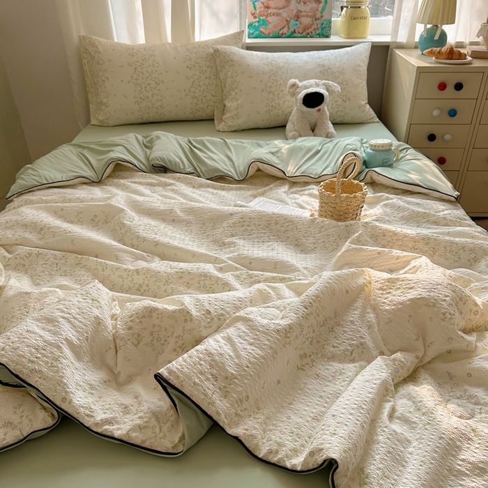 91家纺网 家纺一手货源 找家纺 几禾 2026新款泡芙纱单夏被夏凉被空调被-凉糖系列（凉而不冰的触感，清凉与柔软兼得） 凉糖-浅夏花信