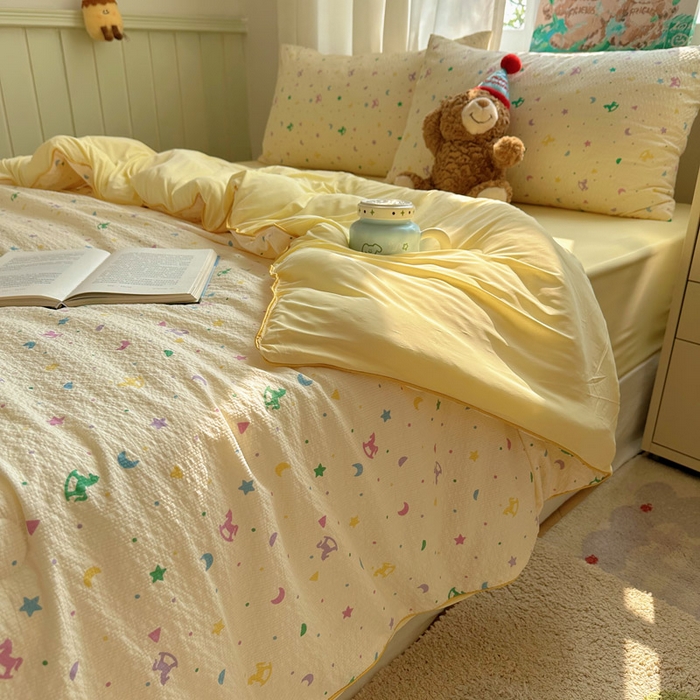 91家纺网 家纺一手货源 找家纺 几禾 2026新款泡芙纱单夏被夏凉被空调被-凉糖系列（凉而不冰的触感，清凉与柔软兼得） 凉糖-摇摇木马