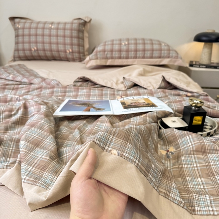 91家纺网 家纺一手货源 找家纺 新款凉感天丝棉夏被夏凉被空调被夏被四件套系列 卡利亚