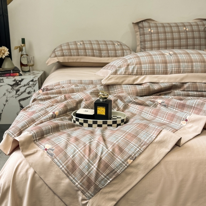 91家纺网 家纺一手货源 找家纺 新款凉感天丝棉夏被夏凉被空调被夏被四件套系列 卡利亚