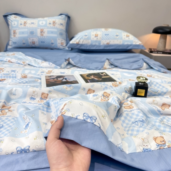 91家纺网 家纺一手货源 找家纺 新款凉感天丝棉夏被夏凉被空调被夏被四件套系列 礼物熊
