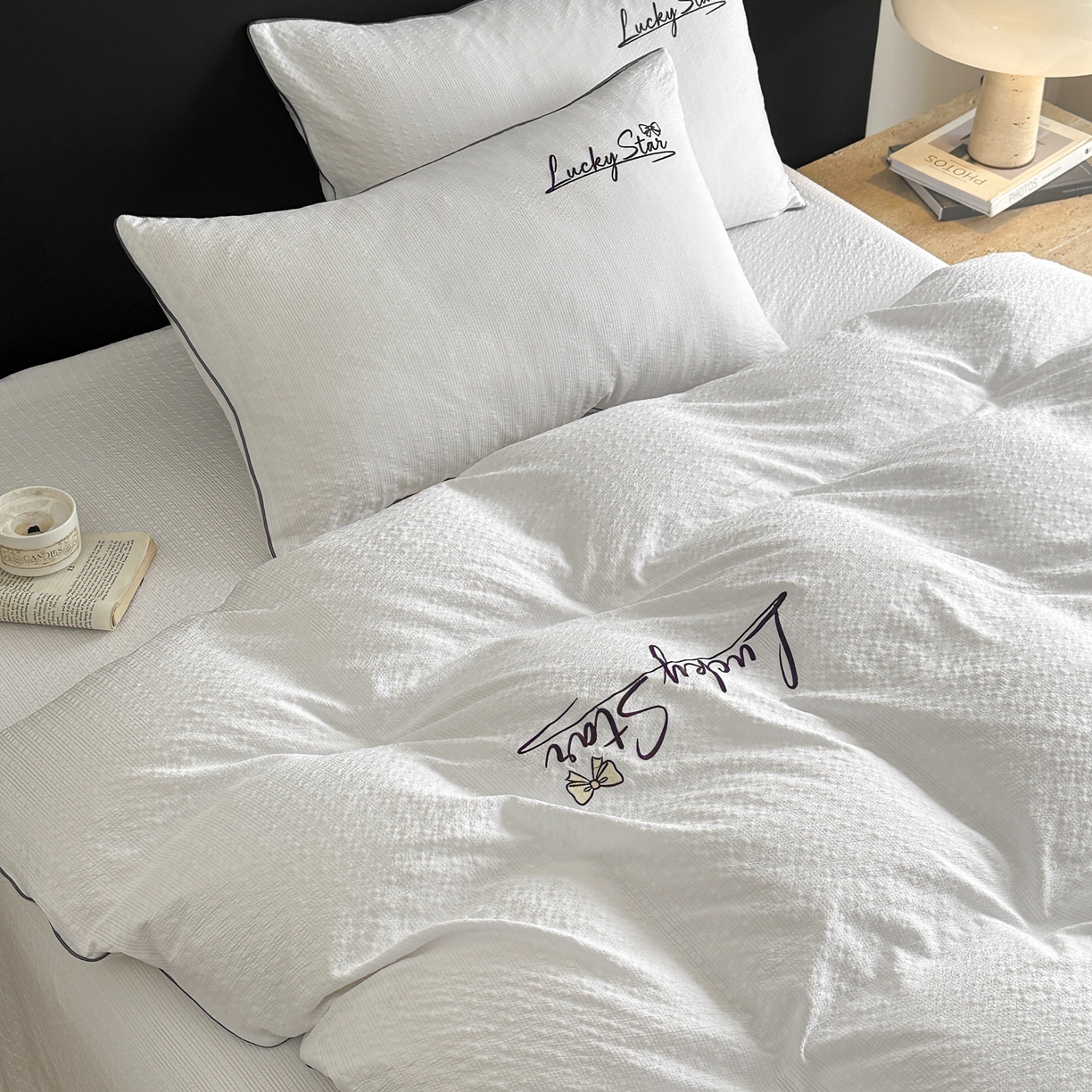 91家纺网 家纺一手货源 找家纺 利欧 2026新款水洗棉四件套提花四件套刺绣四件套-幸运 幸运白