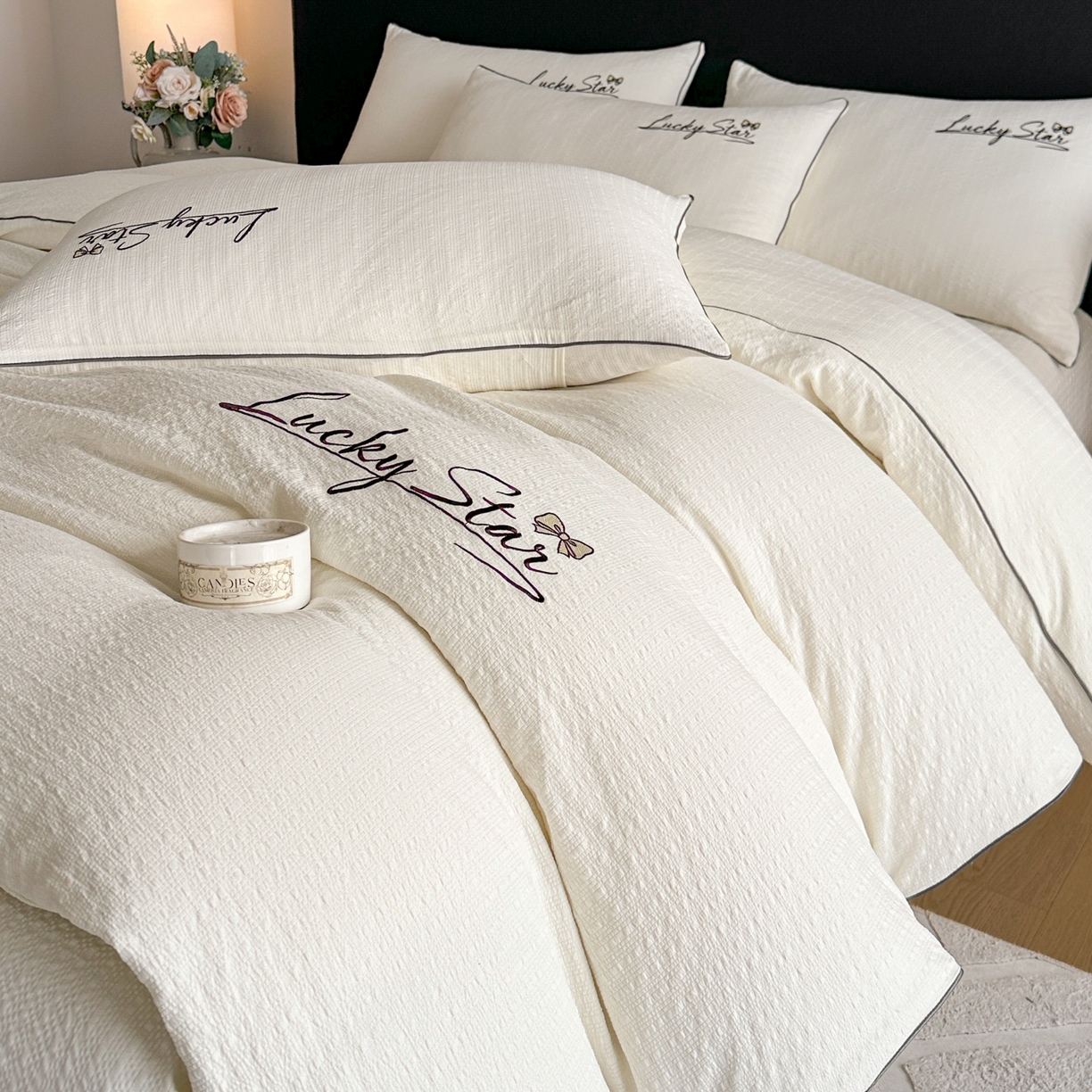 91家纺网 家纺一手货源 找家纺 利欧 2026新款水洗棉四件套提花四件套刺绣四件套-幸运 幸运米黄