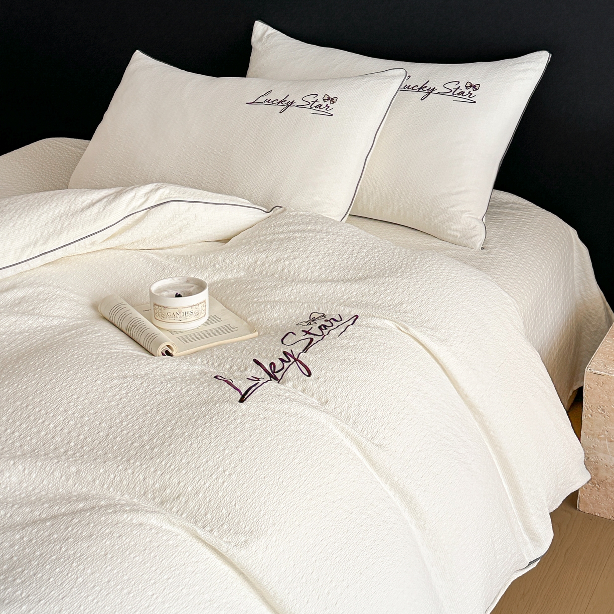 91家纺网 家纺一手货源 找家纺 利欧 2026新款水洗棉四件套提花四件套刺绣四件套-幸运 幸运米黄