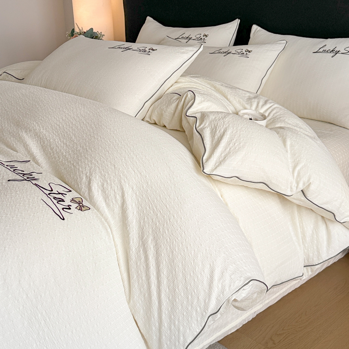 91家纺网 家纺一手货源 找家纺 利欧 2026新款水洗棉四件套提花四件套刺绣四件套-幸运 幸运米黄