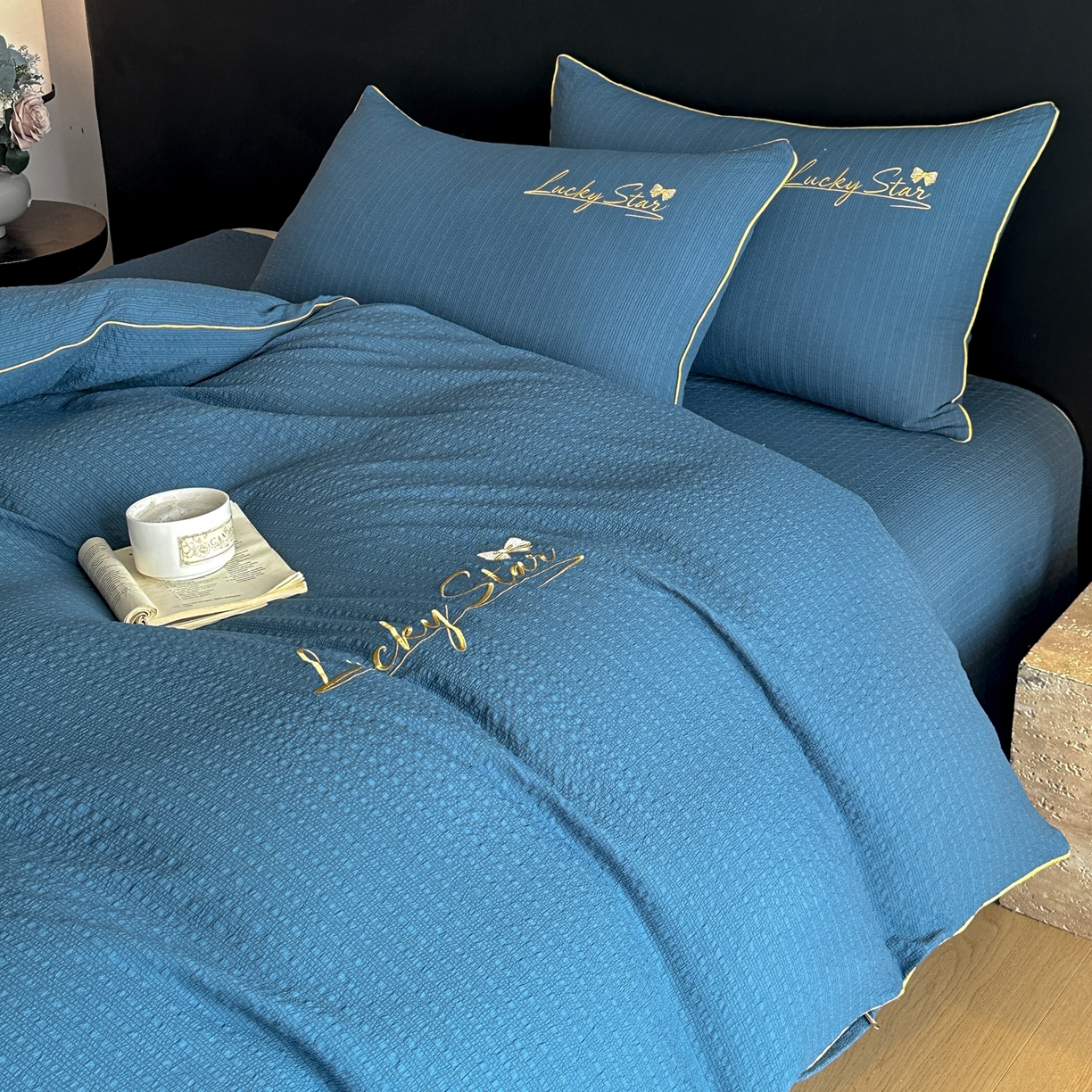 91家纺网 家纺一手货源 找家纺 利欧 2026新款水洗棉四件套提花四件套刺绣四件套-幸运 幸运深蓝