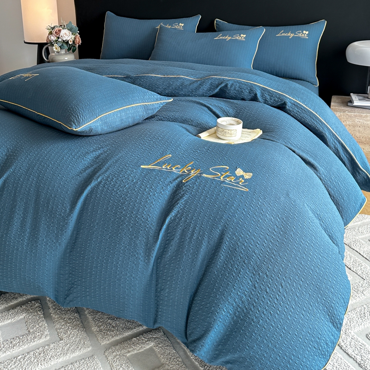 91家纺网 家纺一手货源 找家纺 利欧 2026新款水洗棉四件套提花四件套刺绣四件套-幸运 幸运深蓝