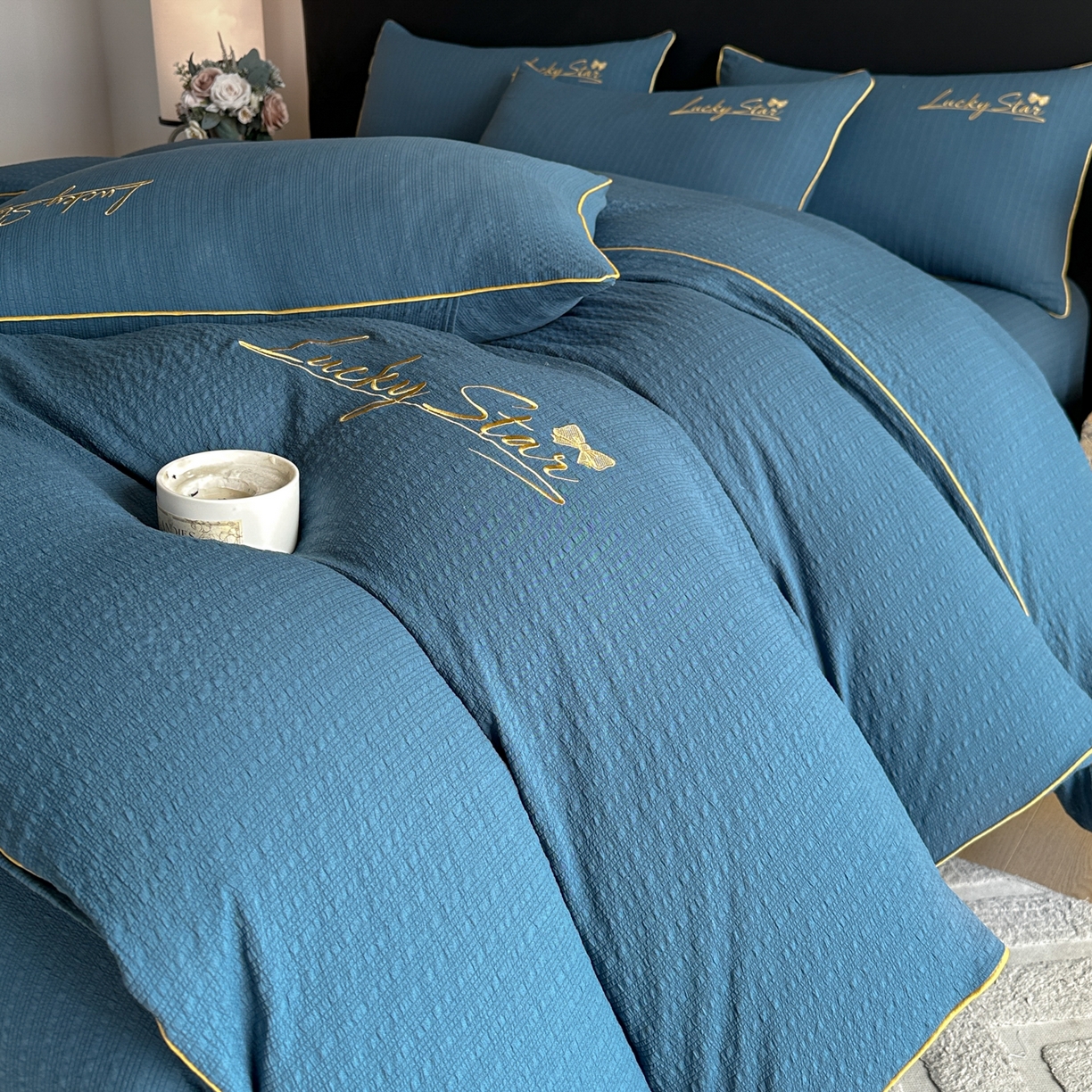 91家纺网 家纺一手货源 找家纺 利欧 2026新款水洗棉四件套提花四件套刺绣四件套-幸运 幸运深蓝