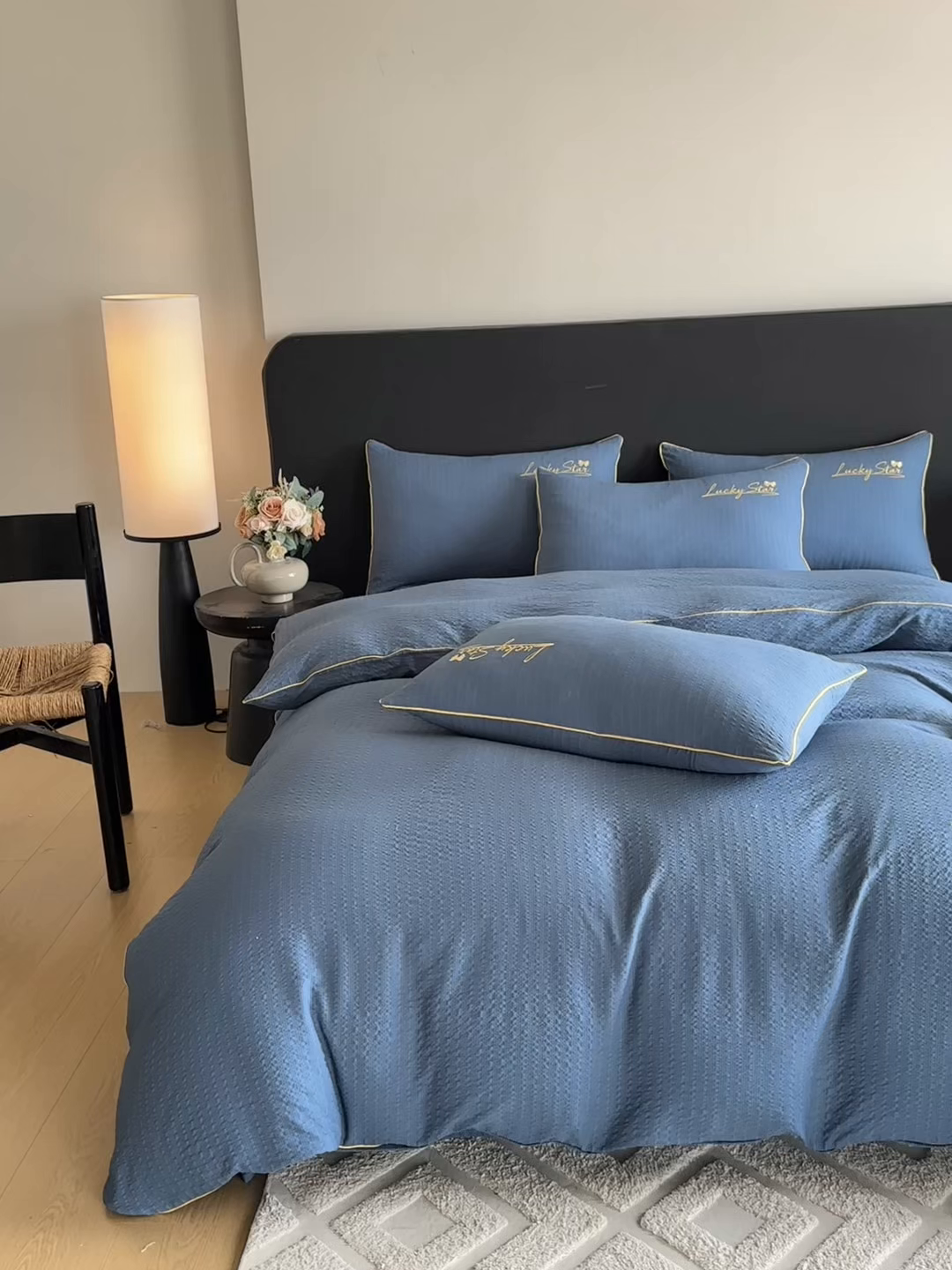 91家纺网 家纺一手货源 找家纺 利欧 2026新款水洗棉四件套提花四件套刺绣四件套-幸运 幸运深蓝