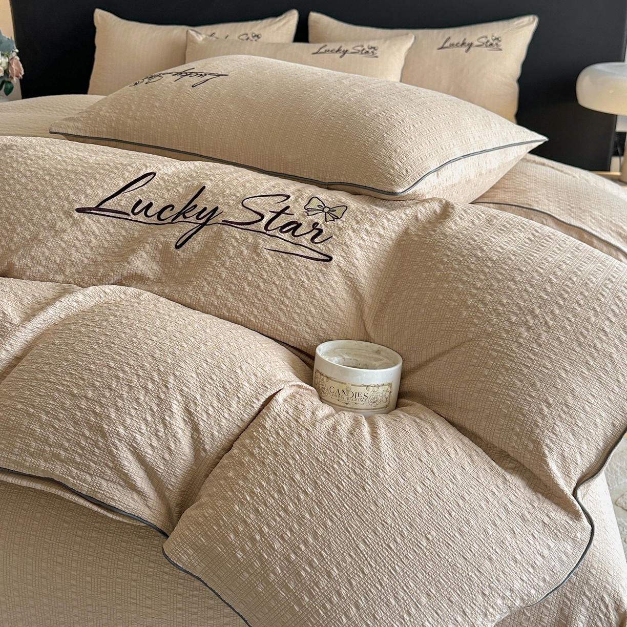 91家纺网 家纺一手货源 找家纺 利欧 2026新款水洗棉四件套提花四件套刺绣四件套-幸运 幸运驼