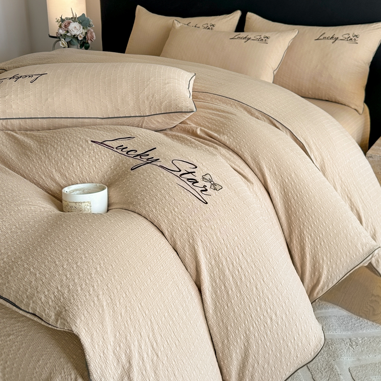 91家纺网 家纺一手货源 找家纺 利欧 2026新款水洗棉四件套提花四件套刺绣四件套-幸运 幸运驼