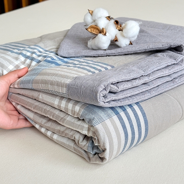 91家纺网 家纺一手货源 找家纺 家贝爱 2026新款全棉色织新疆棉花夏被夏凉被空调被 简易蓝