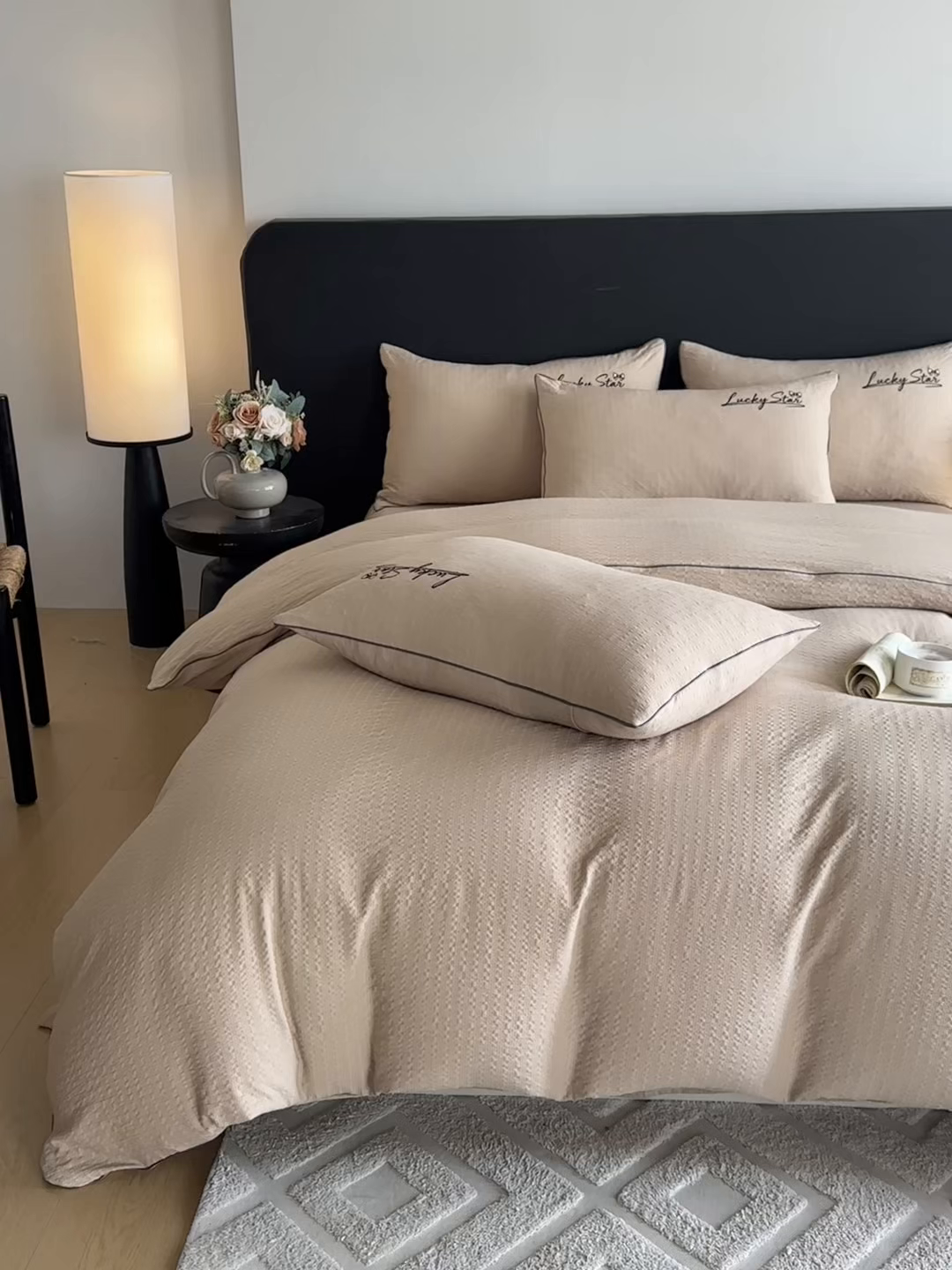 91家纺网 家纺一手货源 找家纺 利欧 2026新款水洗棉四件套提花四件套刺绣四件套-幸运 幸运驼