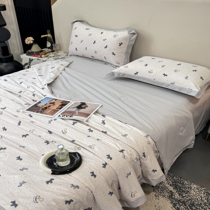 91家纺网 家纺一手货源 找家纺 新款凉感天丝棉夏被夏凉被空调被夏被四件套系列 小木马