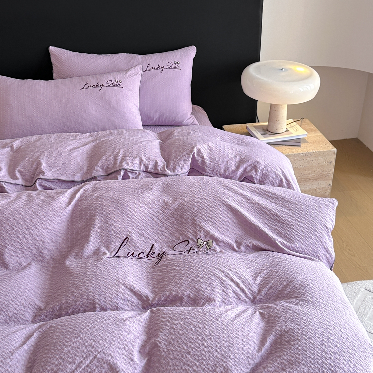 91家纺网 家纺一手货源 找家纺 利欧 2026新款水洗棉四件套提花四件套刺绣四件套-幸运 幸运紫