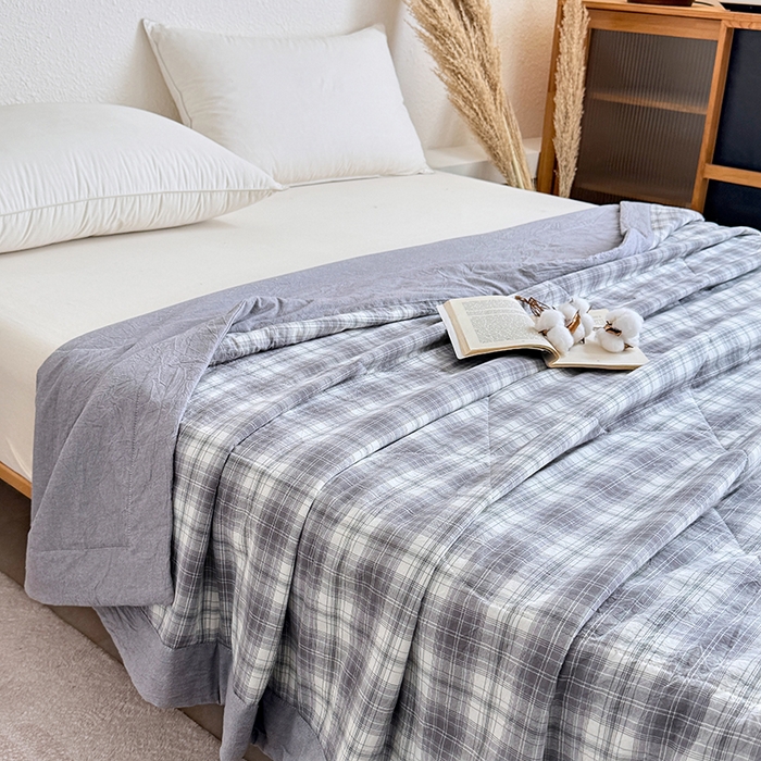 91家纺网 家纺一手货源 找家纺 家贝爱 2026新款全棉色织新疆棉花夏被夏凉被空调被 雾莲格