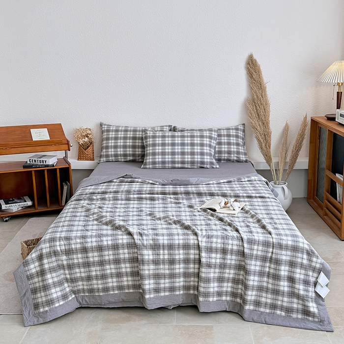 91家纺网 家纺一手货源 找家纺 家贝爱 2026新款全棉色织新疆棉花夏被夏凉被空调被 雾莲格