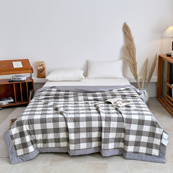 91家纺网 家纺一手货源 找家纺 家贝爱 2026新款全棉色织新疆棉花夏被夏凉被空调被 中灰格