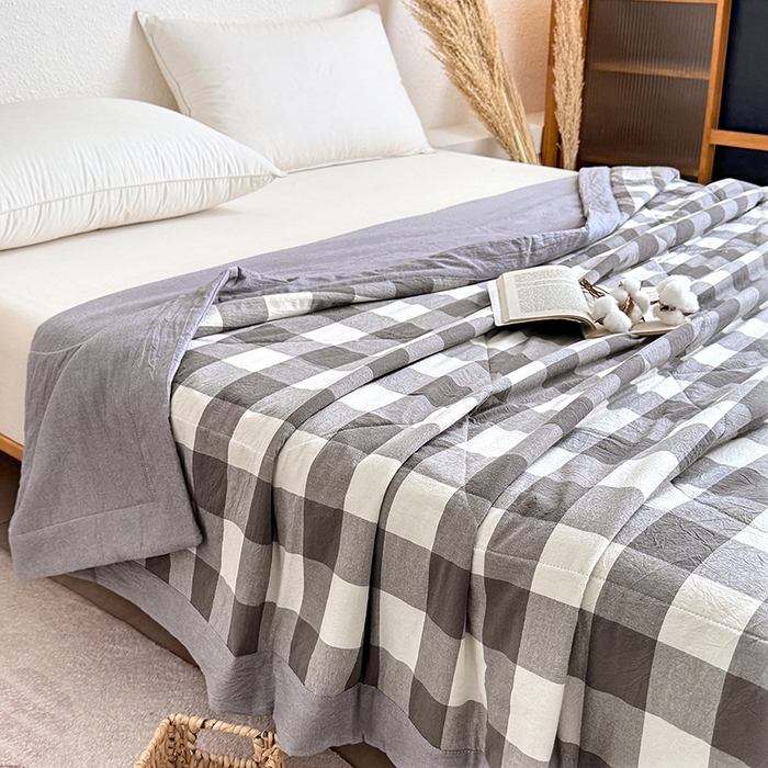 91家纺网 家纺一手货源 找家纺 家贝爱 2026新款全棉色织新疆棉花夏被夏凉被空调被 中灰格