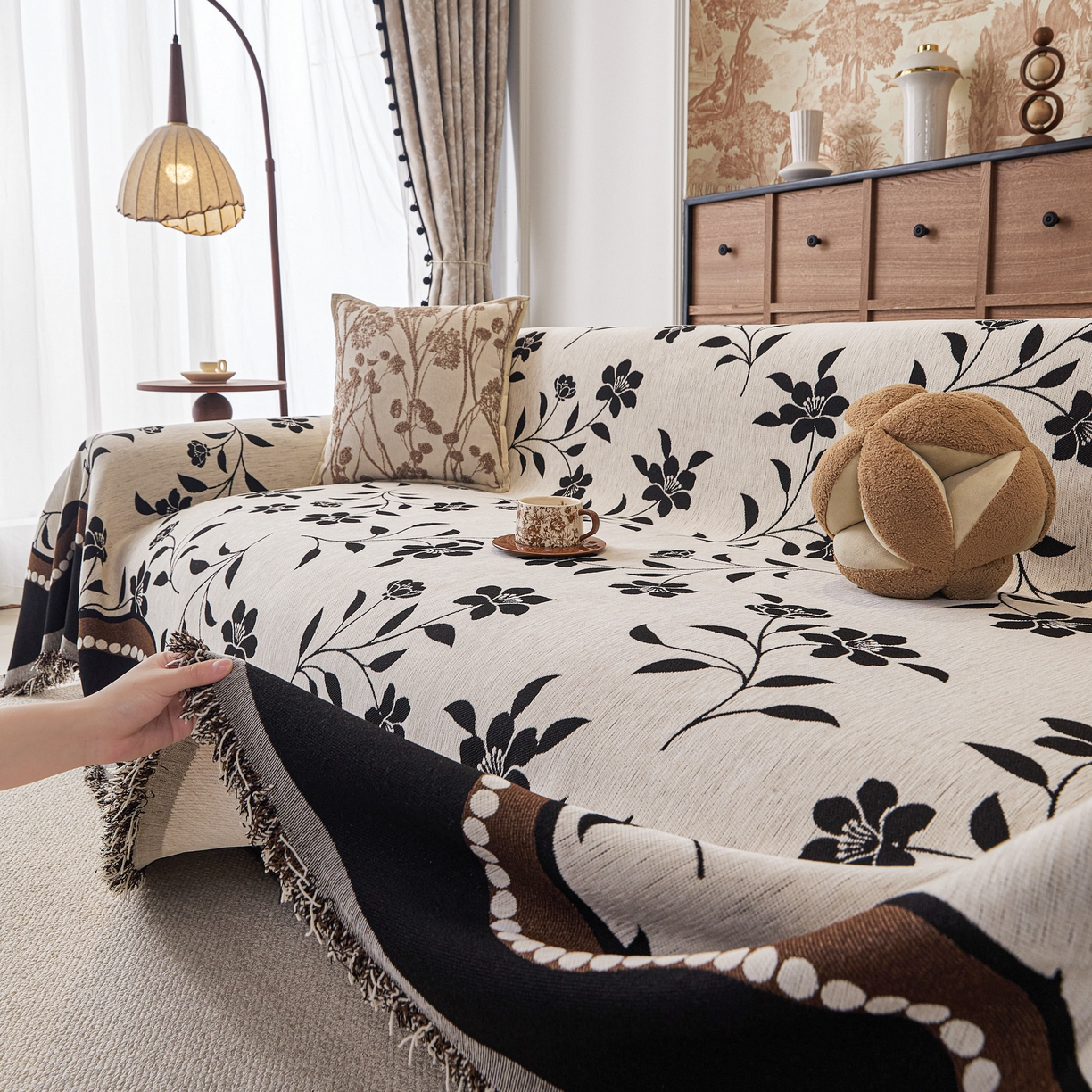 91家纺网 家纺一手货源 找家纺 逐日沙发套 2026新款加厚雪尼尔-沙发巾 黑影繁花