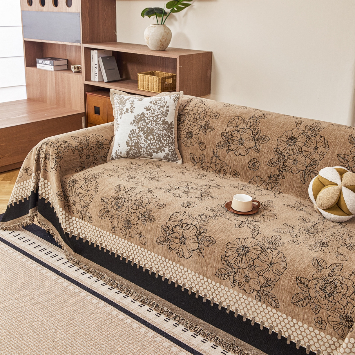 91家纺网 家纺一手货源 找家纺 逐日沙发套 2026新款加厚雪尼尔-沙发巾 焦糖花影