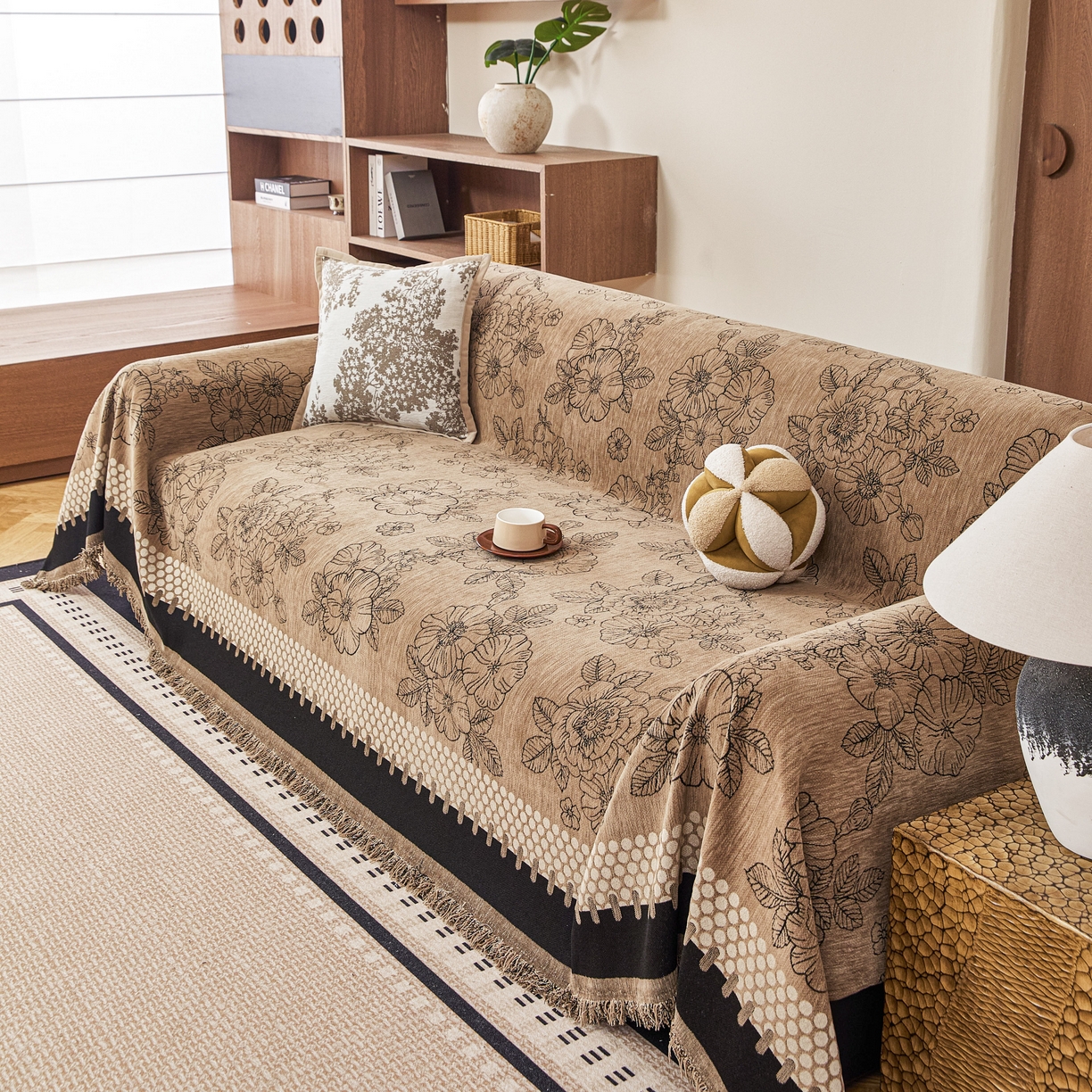 91家纺网 家纺一手货源 找家纺 逐日沙发套 2026新款加厚雪尼尔-沙发巾 焦糖花影