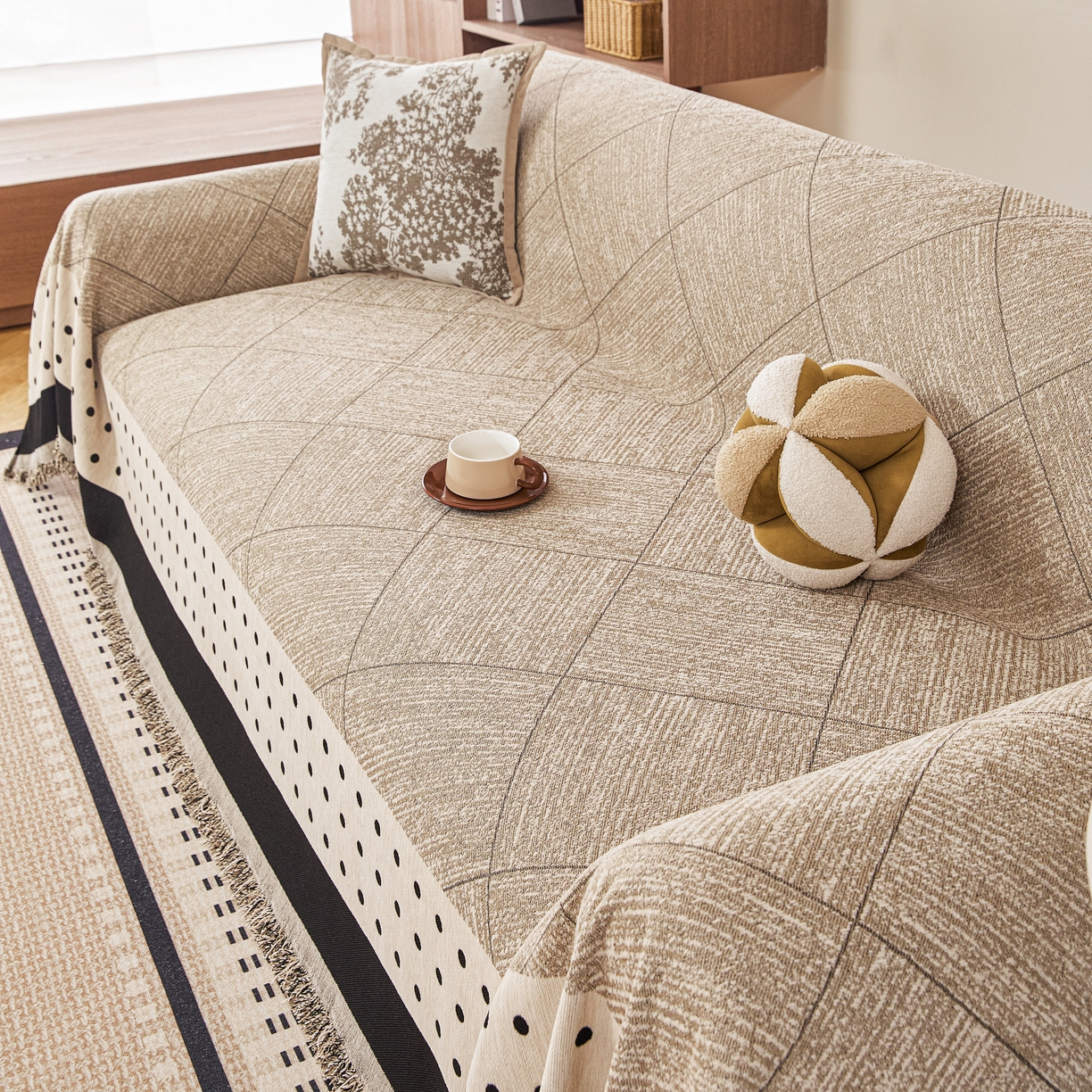 91家纺网 家纺一手货源 找家纺 逐日沙发套 2026新款加厚雪尼尔-沙发巾 雅点格棕