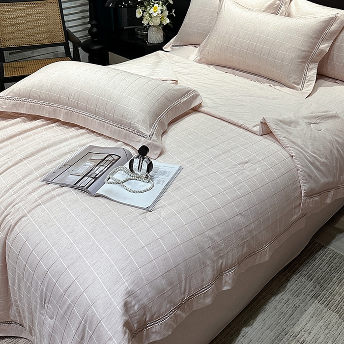 91家纺网 家纺一手货源 找家纺 欧夏 2026新款莱赛尔亚麻天丝麻方格提花镂空夏被空调被夏凉被夏季薄被子直播供货外贸（独立手提袋包装） 美玉粉