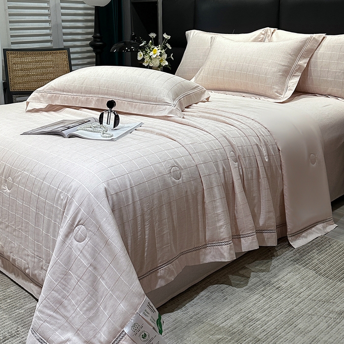 91家纺网 家纺一手货源 找家纺 欧夏 2026新款莱赛尔亚麻天丝麻方格提花镂空夏被空调被夏凉被夏季薄被子直播供货外贸（独立手提袋包装） 美玉粉